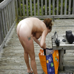 Ordinary moms naked in the open air - N