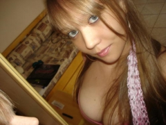 Supercute shy amateurs pictures exposed while partying - N