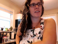 amateur-mature-milf-striptease-on-webcam