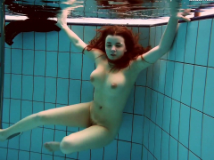 hot-hairy-vesta-underwater