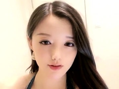 amateur-bantikgirl-flashing-ass-on-live-webcam